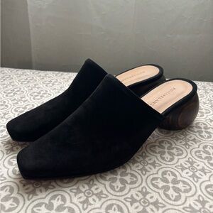 Huma Blanco Women’s Black Suede Slip-On Mules Minimalist Designer Shoes Size 38.